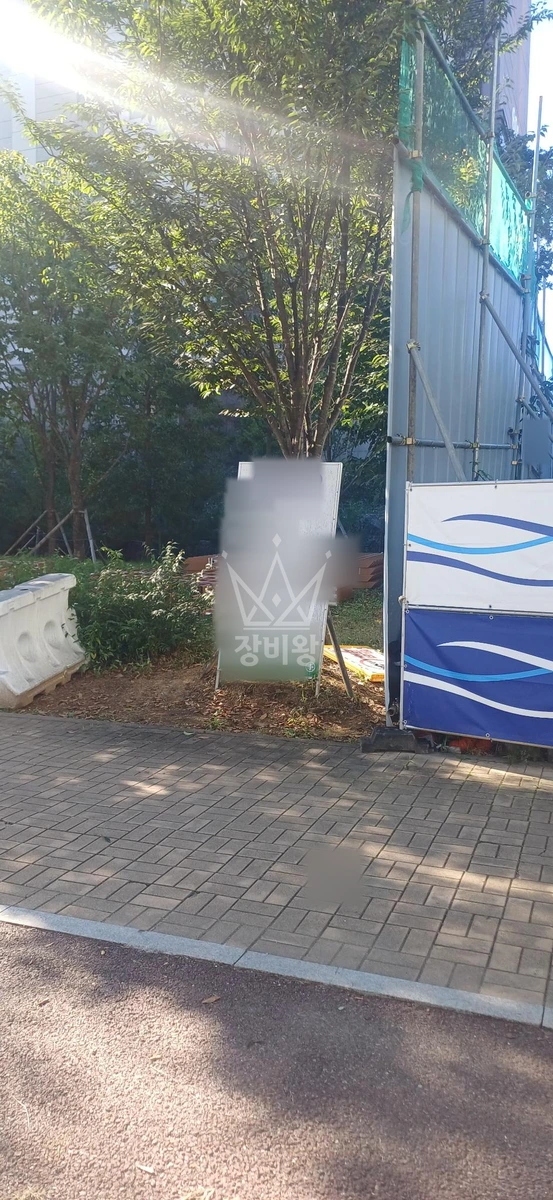 경기 파주시 동패동 5톤 크레인 캐노피 자재 양중 작업사진 3