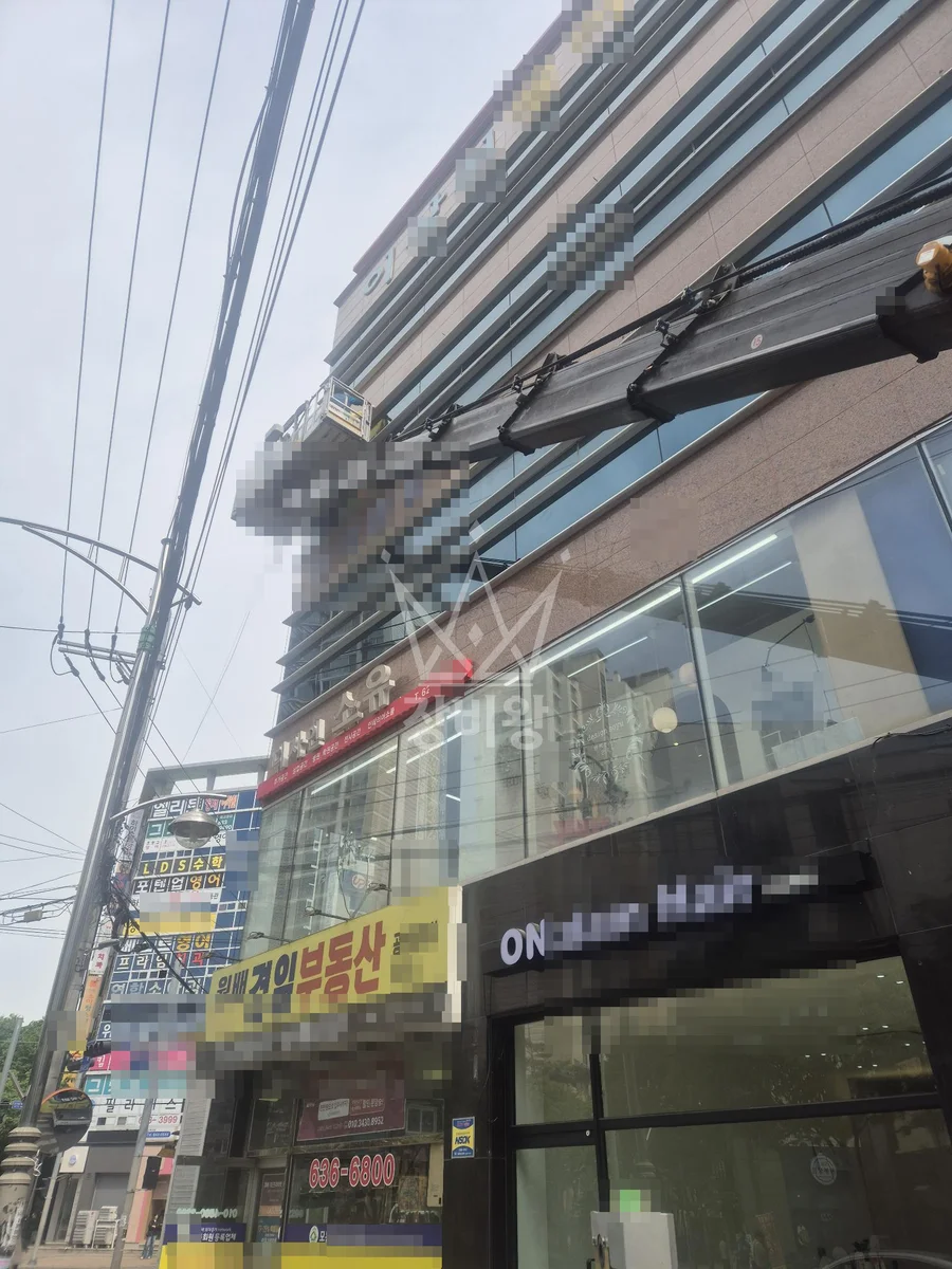 대구 달서구 진천동 3.5톤 스카이차 간판설치 작업사진 2