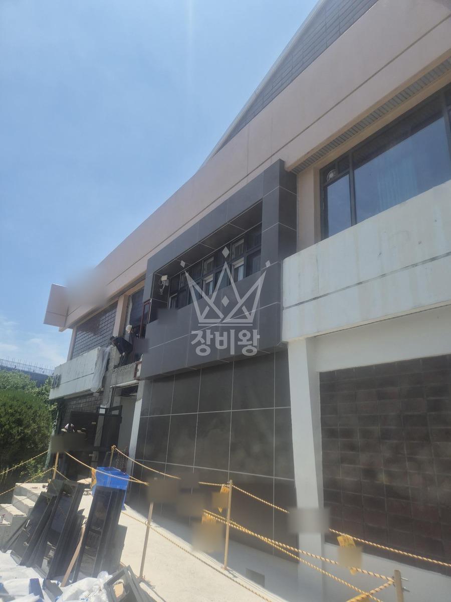 대구 북구 산격동 3.5톤 스카이차 리프트설치 작업사진 2