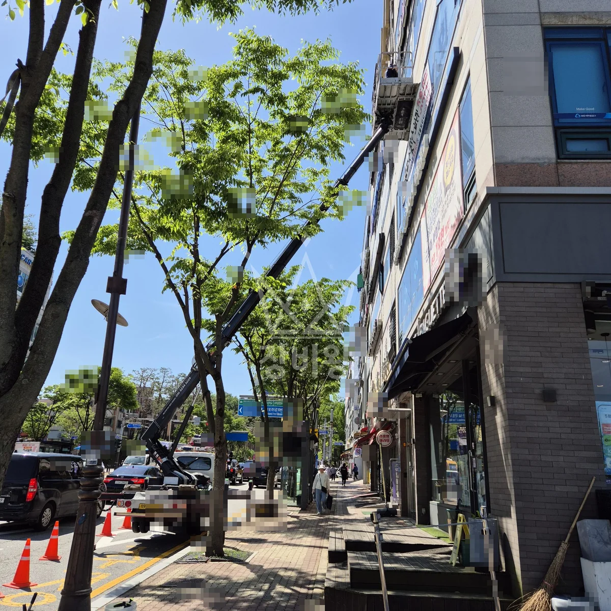 경기 용인시 기흥구 1톤 스카이차 간판작업/3층간판작업 작업사진 2