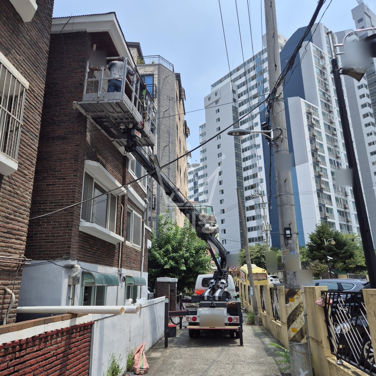 서울 강동구 둔촌동 1톤 스카이차 물동이작업 작업사진 1
