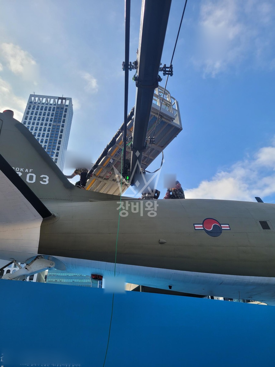서울 영등포구 여의도동 3.5톤 스카이차 누수작업 작업사진 3