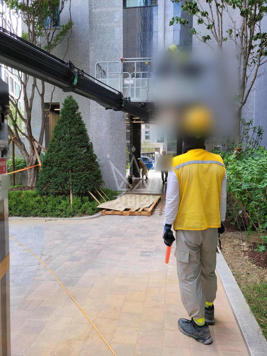 서울 은평구 대조동 3.5톤 스카이차 간판작업 작업사진 1