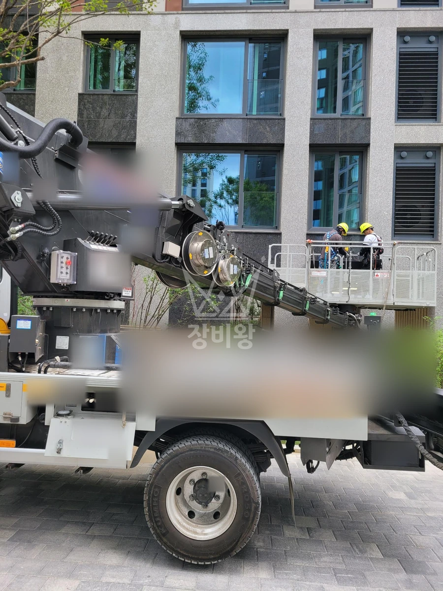 서울 은평구 대조동 3.5톤 스카이차 간판작업 작업사진 2