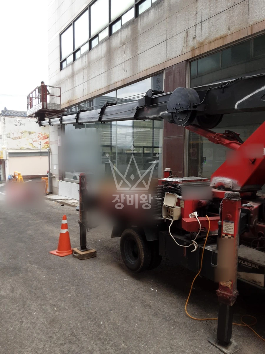 인천 남동구 구월동 1톤 스카이차 외부대리석작업 작업사진 3