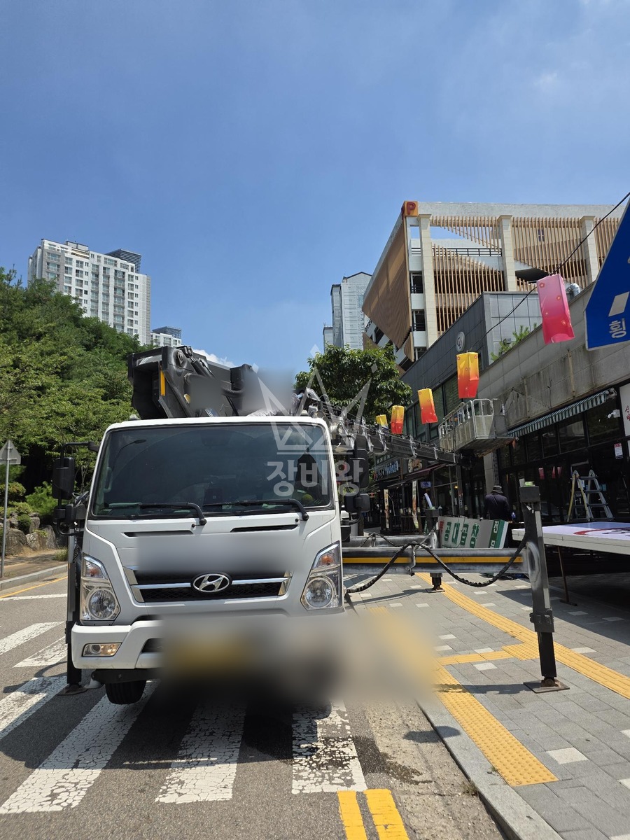 경기 오산시 금암동 3.5톤 스카이차 간판작업 작업사진 2