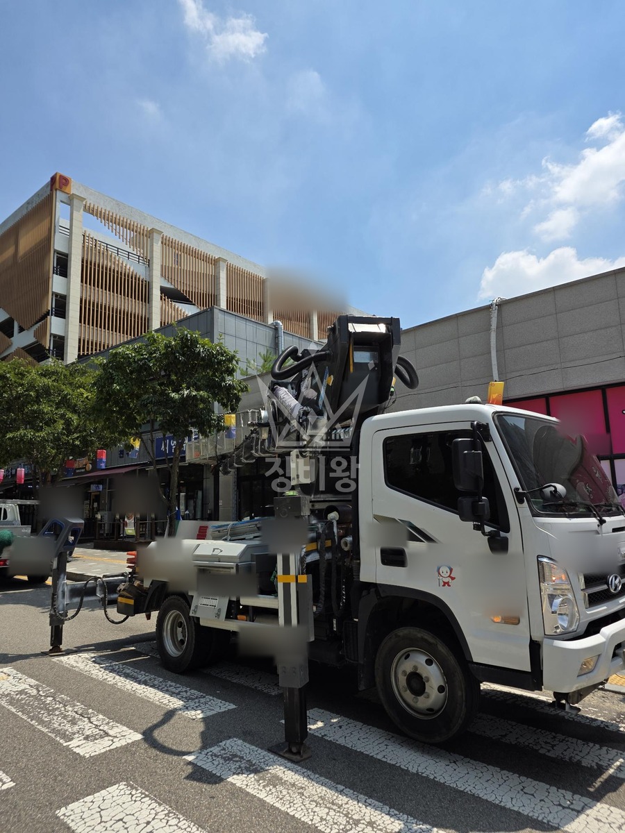 경기 오산시 금암동 3.5톤 스카이차 간판작업 작업사진 3