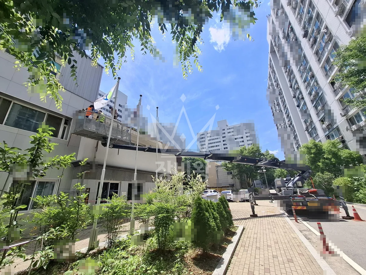 서울 강남구 수서동 3.5톤 스카이차 2층 페인트 작업사진 3
