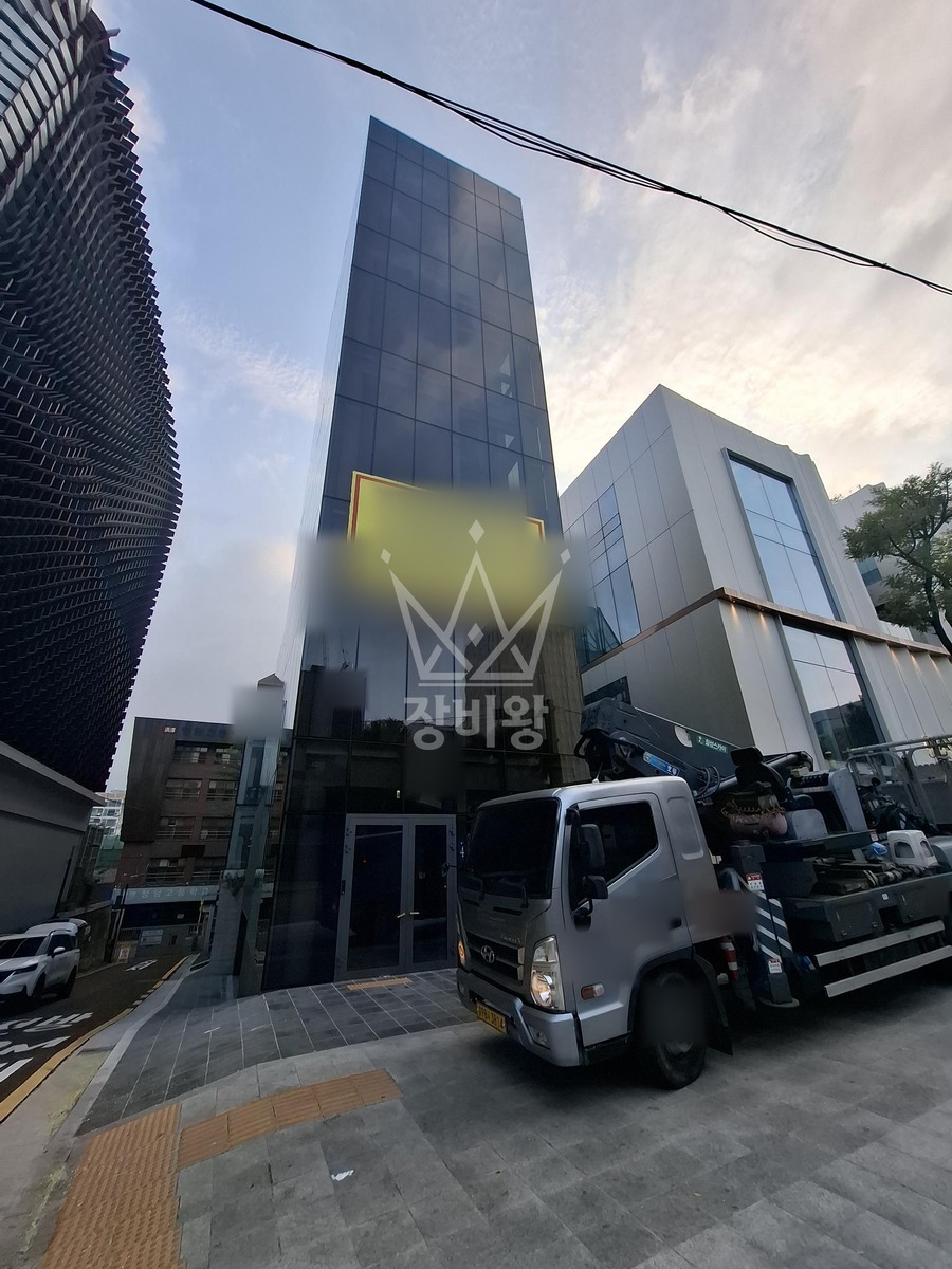 서울 강남구 압구정동 3.5톤 스카이차 작업 현장 도착사진
