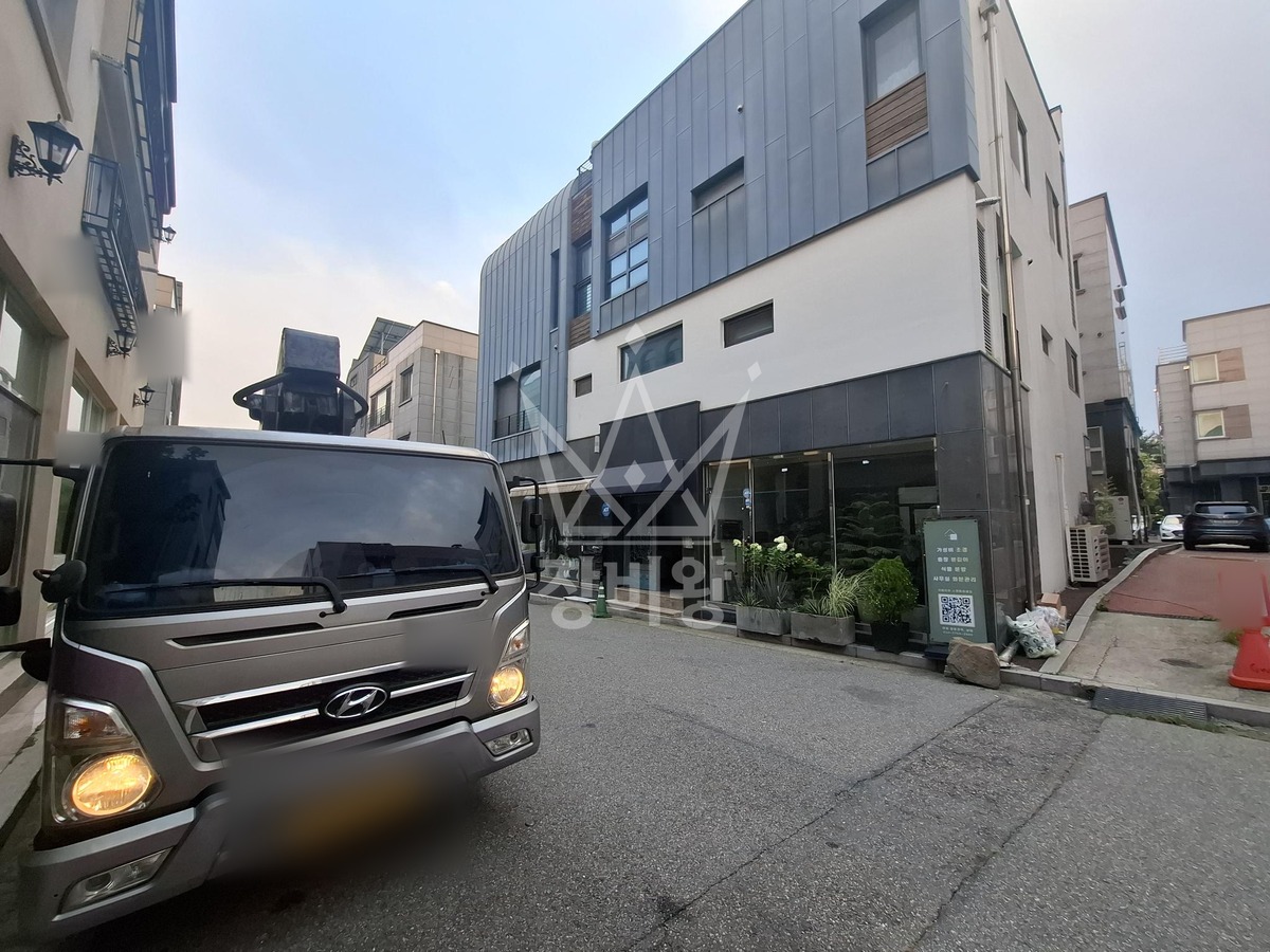 경기 성남시 분당구 운중동 3.5톤 스카이차 작업 현장 도착사진