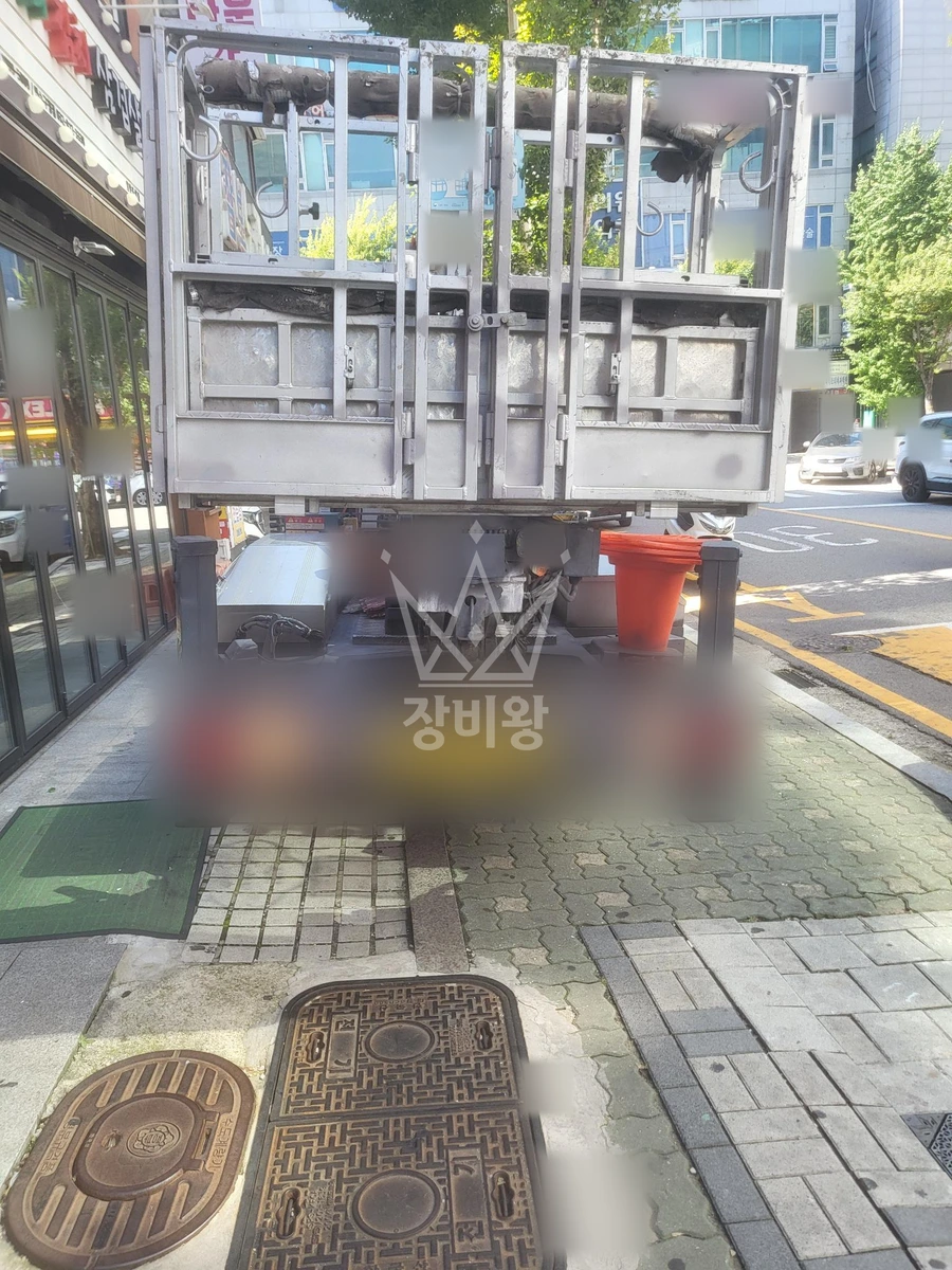 인천 연수구 연수동 1톤 스카이차 외벽 실리콘 작업 작업완료사진 1