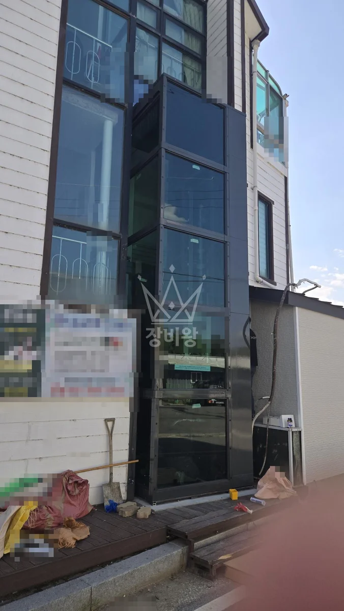 경기 가평군 조종면 3.5톤 스카이차 외부리프트설치 작업완료사진 1