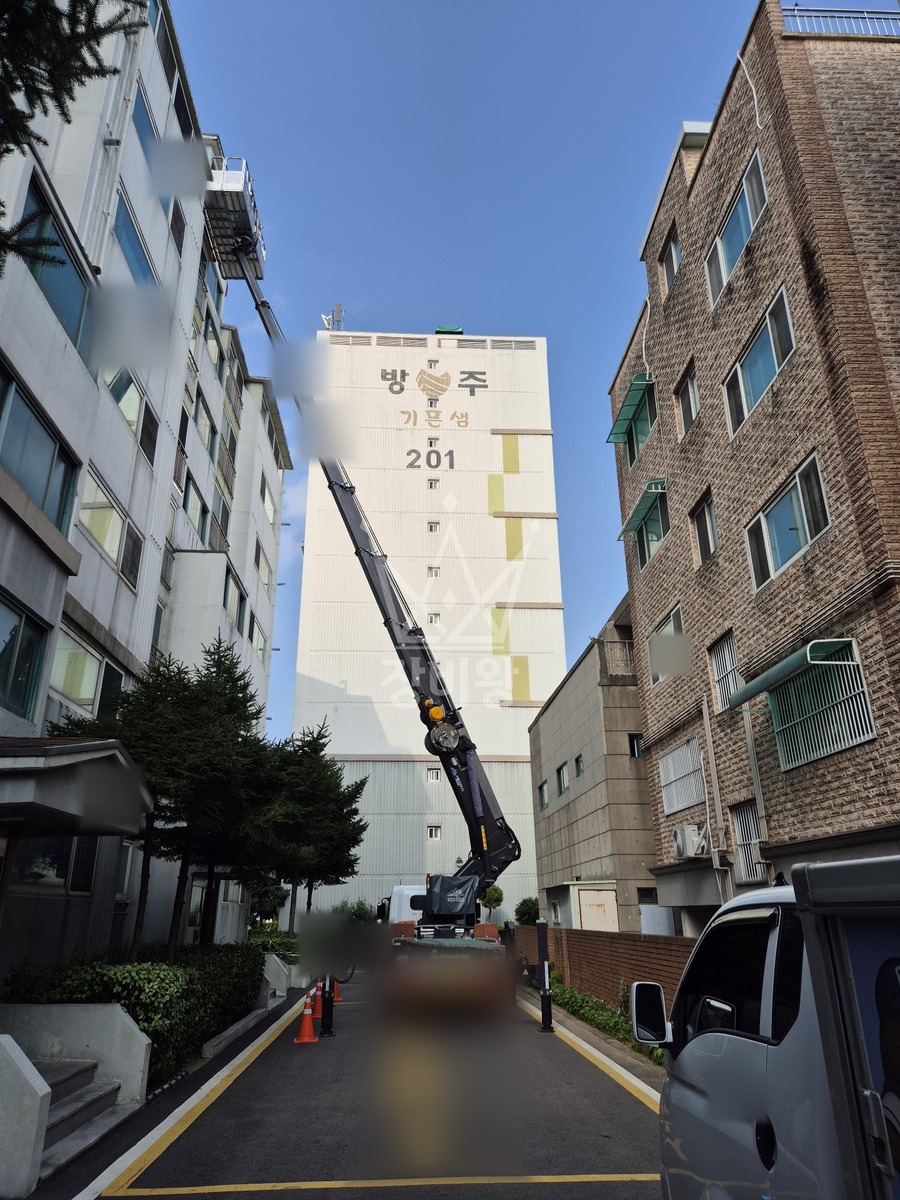 서울 양천구 신월동 3.5톤 스카이차 건물 확인 작업사진 1