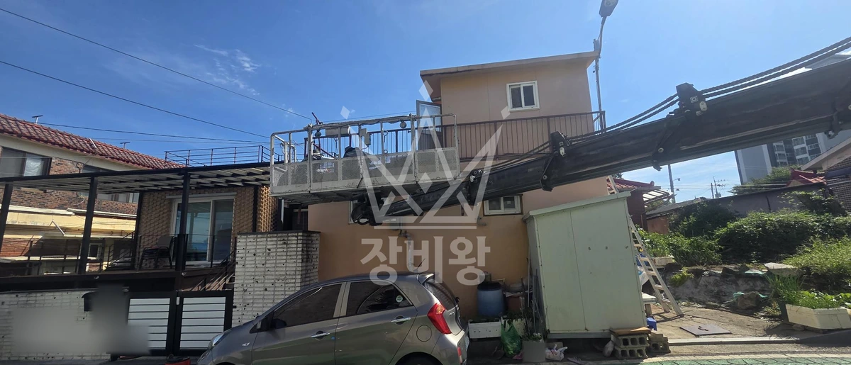경기 연천군 전곡읍 3.5톤 스카이차 1층외벽작업 작업사진 2