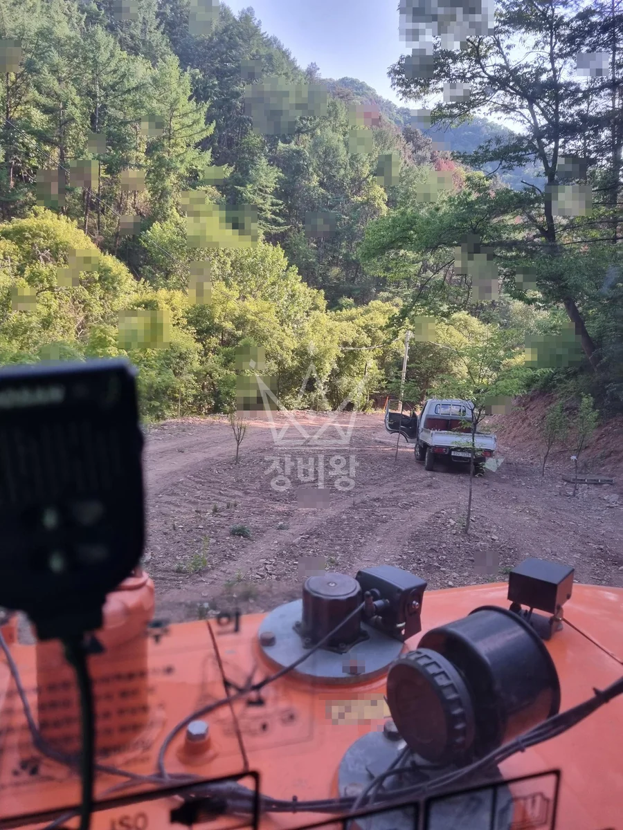 강원 춘천시 남산면 포크레인(굴착기) 길(진입로)정리 작업사진 3