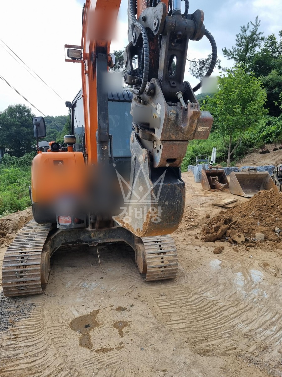 경기 양평군 양동면 포크레인(굴착기) 수로관 작업 작업사진 2