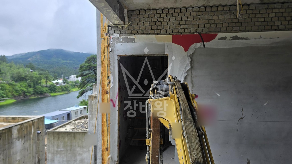 경기 포천시 일동면 포크레인(굴착기) 상차작업 작업사진 3