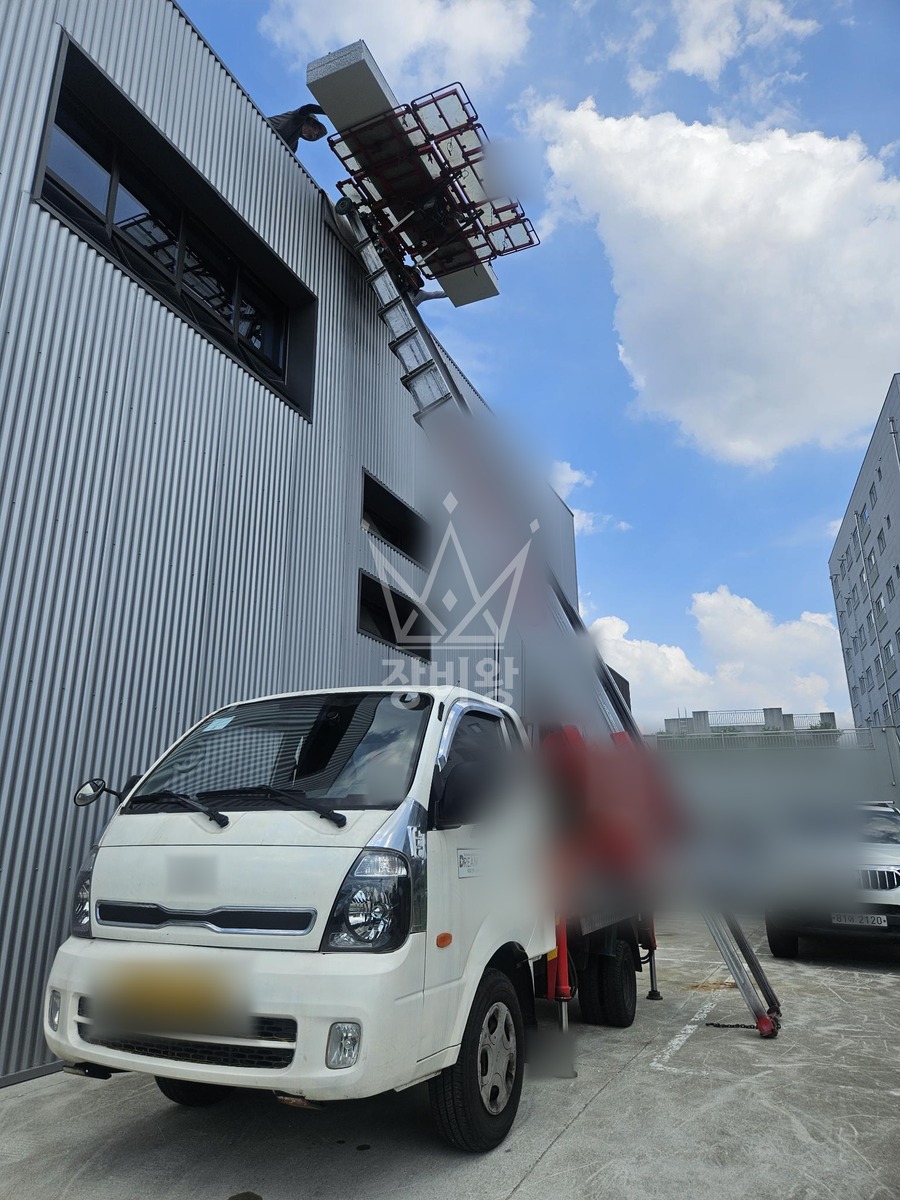 대전 유성구 신성동 1톤 사다리차 자재양중 작업사진 3