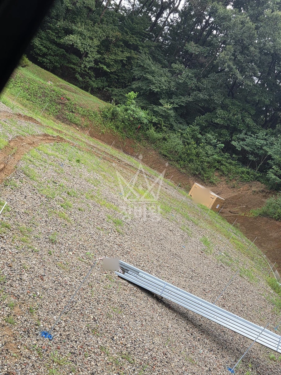 충남 천안시 동남구 동면 포크레인(굴착기) 태양광 자재 하역 및 소운반, 배수로 작업 작업사진 2