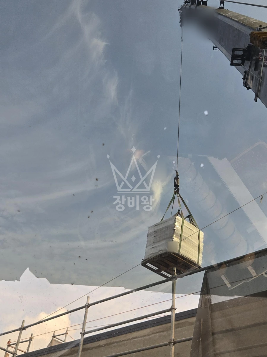 전남광주 광양시 마동 5톤 크레인 나무자재양중 작업사진 2