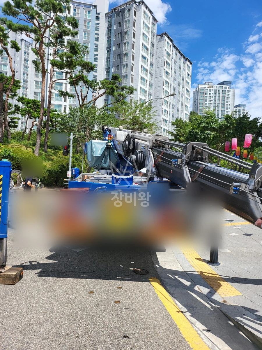 경기 화성시 동탄구 반송동 3.5톤 스카이차 돌출간판 천갈이 작업완료사진 1