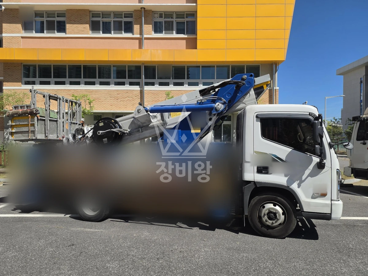 대전 대덕구 석봉동 3.5톤 스카이차 수목전지 작업완료사진 1