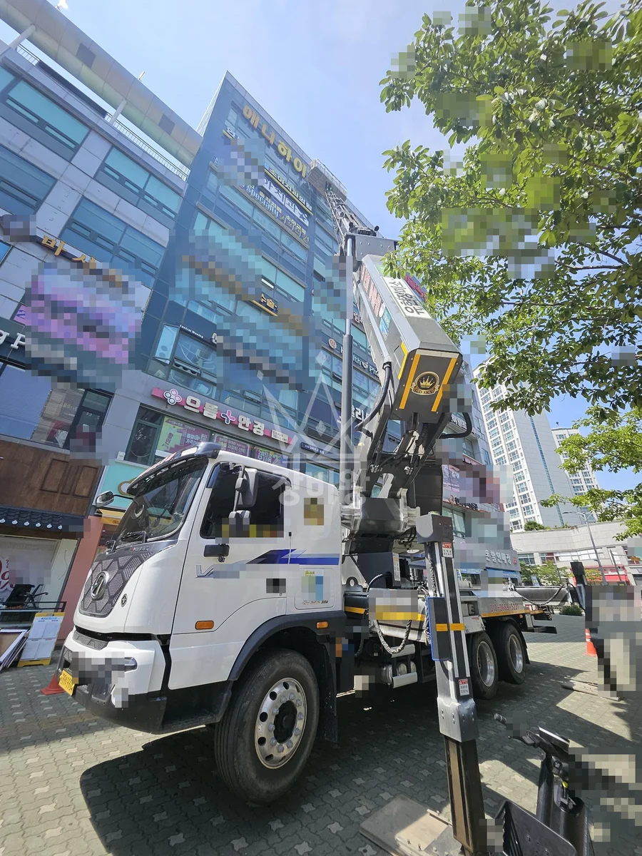 인천 연수구 송도동 17톤 스카이차 간판 a/s 작업사진 2