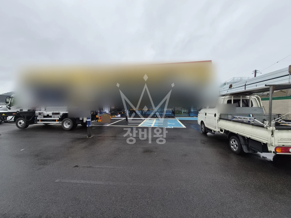 충남 천안시 동남구 구룡동 3.5톤 스카이차 간판설치 작업사진 2