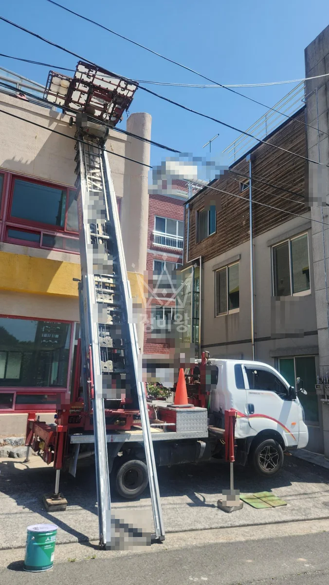 울산 울주군 삼남읍 1톤 사다리차 자재인양 작업사진 1