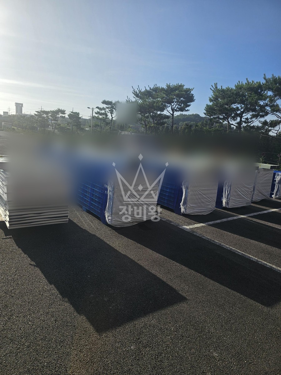 경기 평택시 청북읍 5톤 크레인 2층 옥상으로 판넬 양중 작업 작업사진 1
