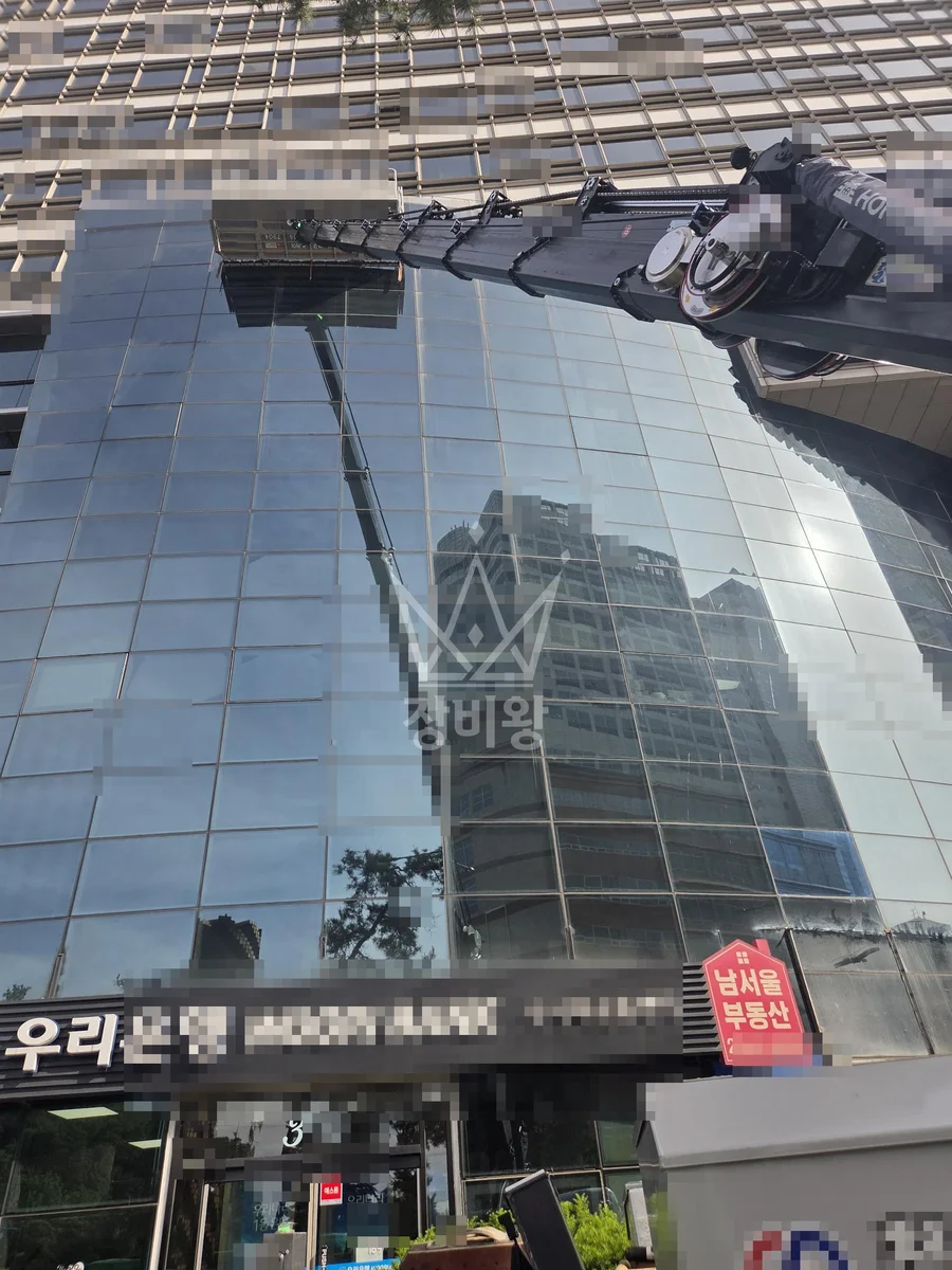 서울 강남구 수서동 3.5톤 스카이차 현수막 작업사진 2