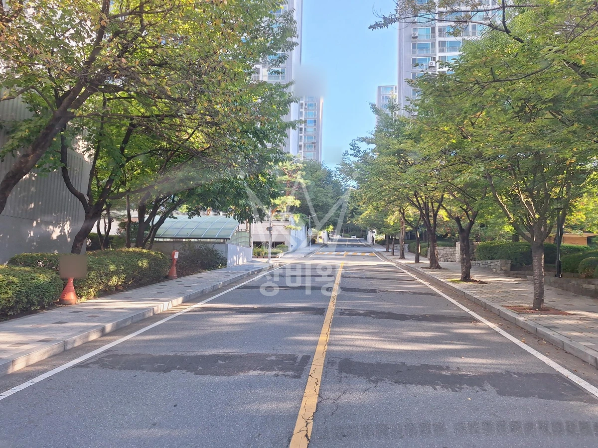 경기 용인시 수지구 성복동 포크레인(굴착기) 작업 현장 도착사진