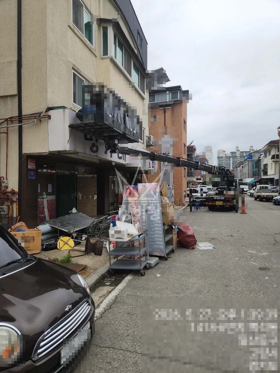 경기 고양시 일산동구 3.5톤 스카이차 간판작업/ 후드 작업사진 2