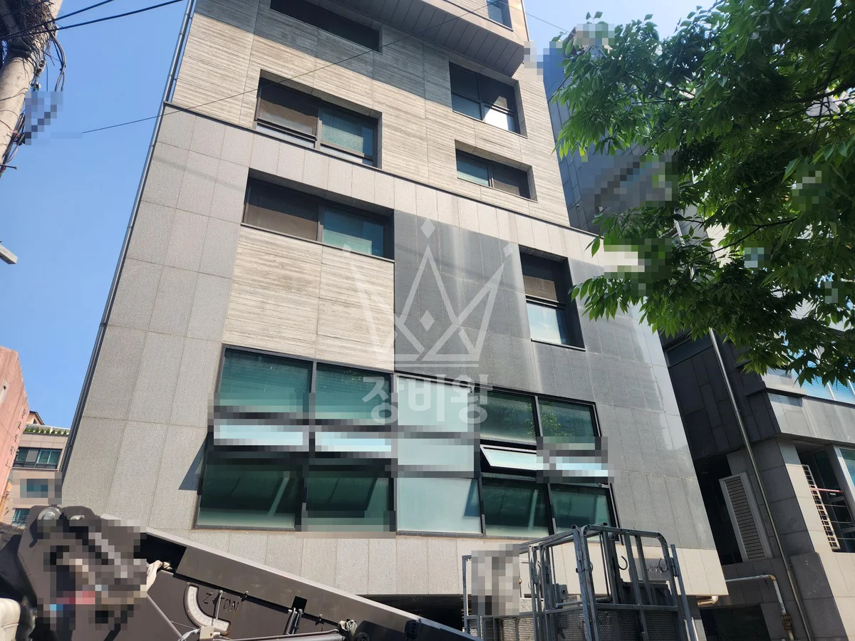 서울 서초구 반포동 2.5톤 스카이차 실리콘작업 작업완료사진 1