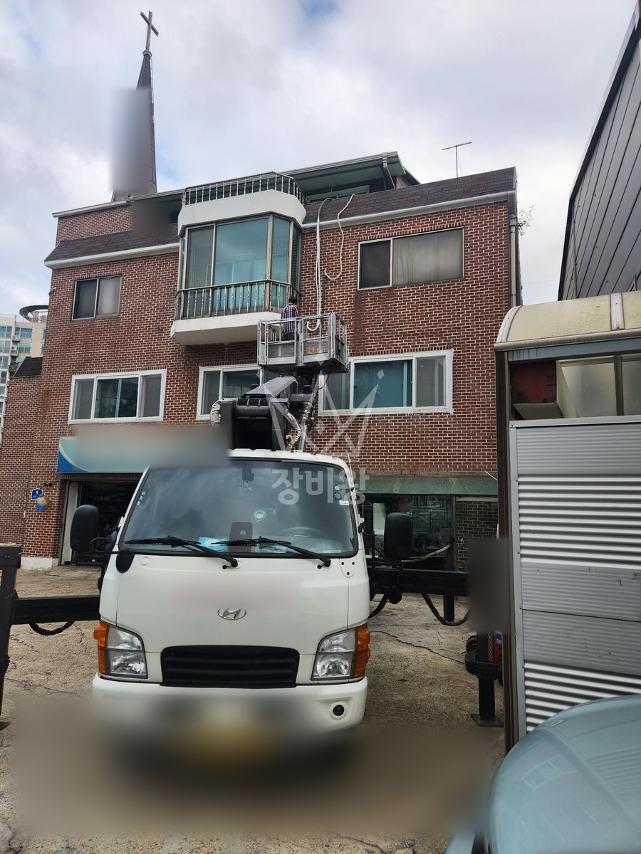 서울 광진구 광장동 2.5톤 스카이차 실리콘 작업사진 1