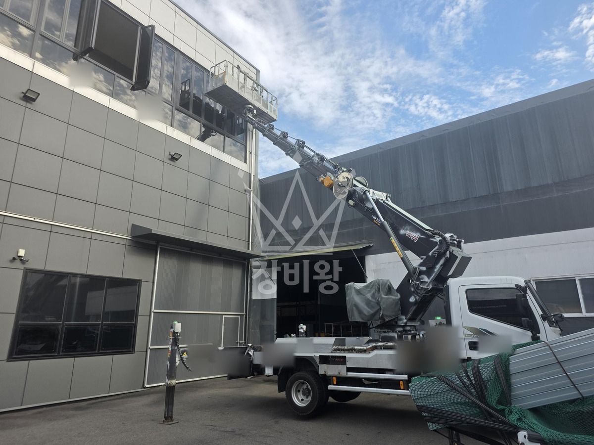 인천 검단구 오류동 3.5톤 스카이차 실리콘 작업 작업사진 2