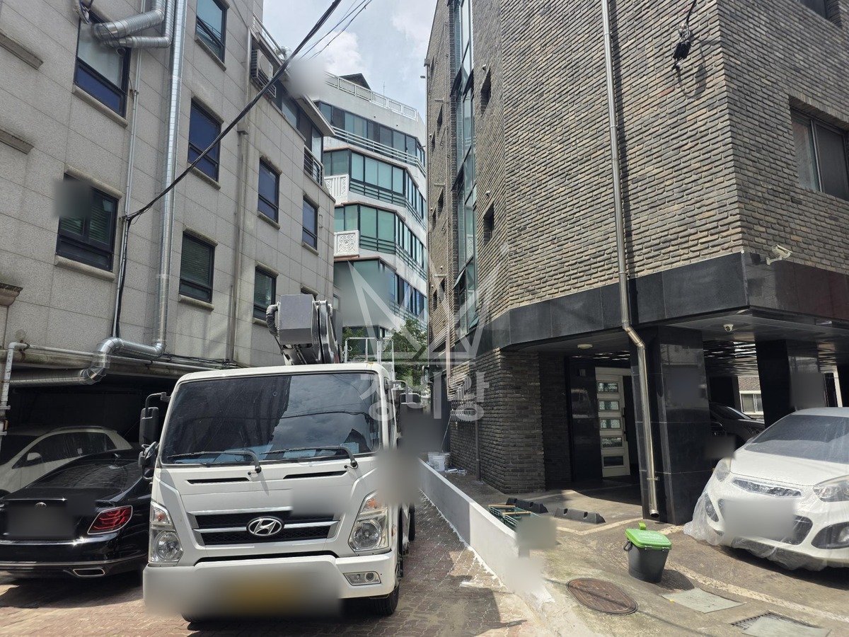 서울 송파구 가락동 3.5톤 스카이차 외벽페인트 작업완료사진 1