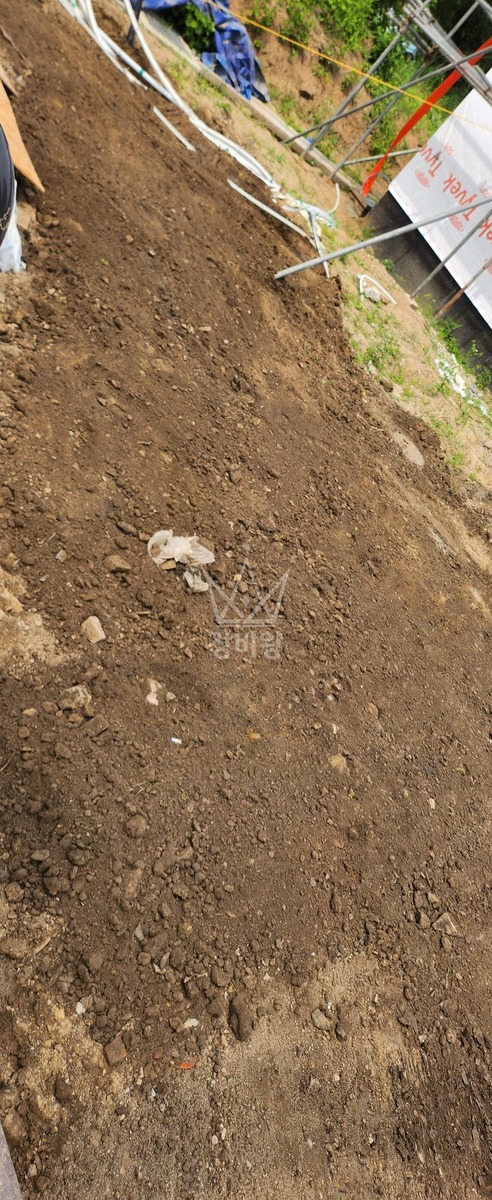 충남 금산군 군북면 포크레인(굴착기) 화단정리 작업사진 2