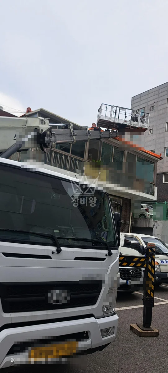 경기 부천시 오정구 3.5톤 스카이차 옥상-자재양중 작업사진 1