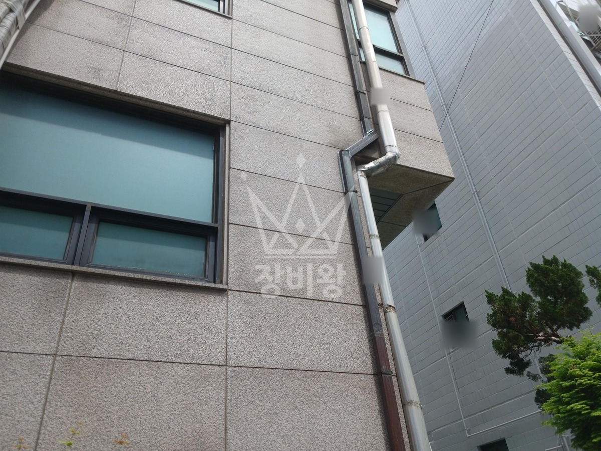 서울 서초구 서초동 1톤 스카이차 물동이 작업완료사진 1