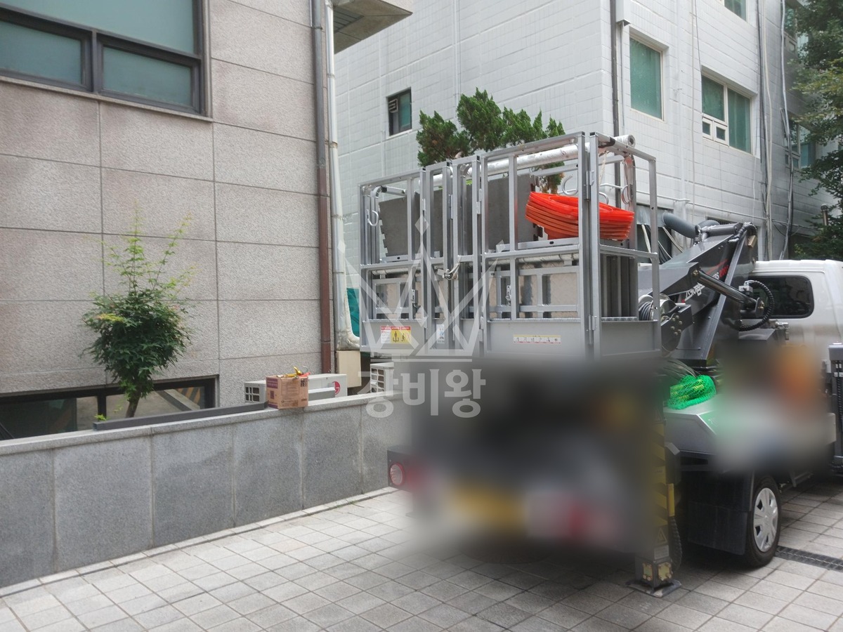 서울 서초구 서초동 1톤 스카이차 작업 현장 도착사진