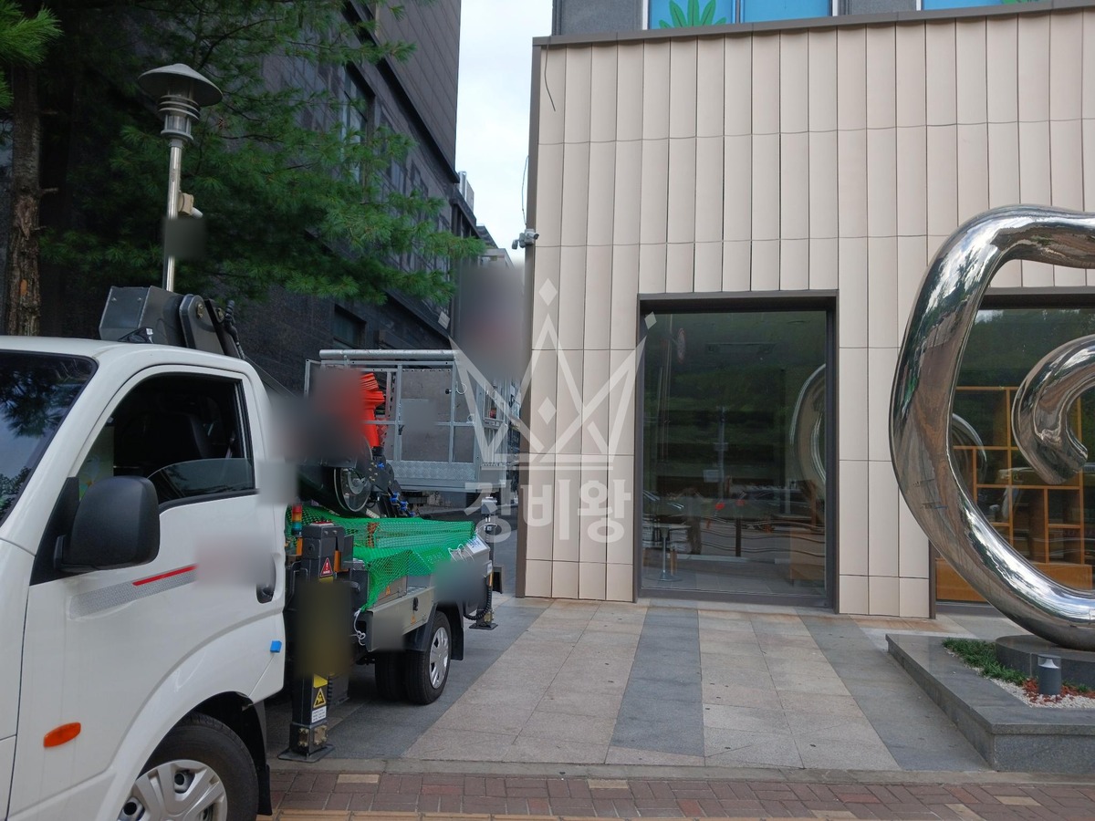 경기 화성시 동탄구 반송동 1톤 스카이차 작업 현장 도착사진