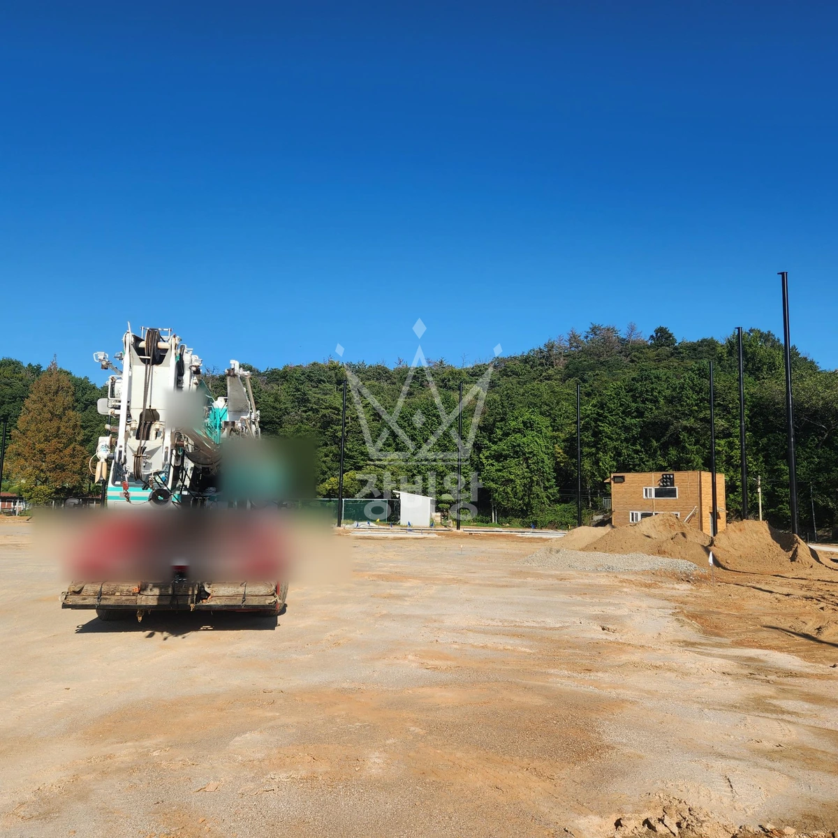 전남광주통합특별시 순천시 대룡동 25톤 크레인 기둥조립및설치 작업완료사진 1