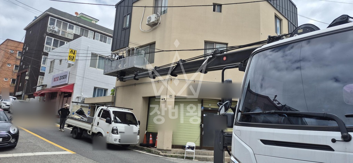 충남 천안시 서북구 성정동 3.5톤 스카이차 어닝설치 작업사진 1
