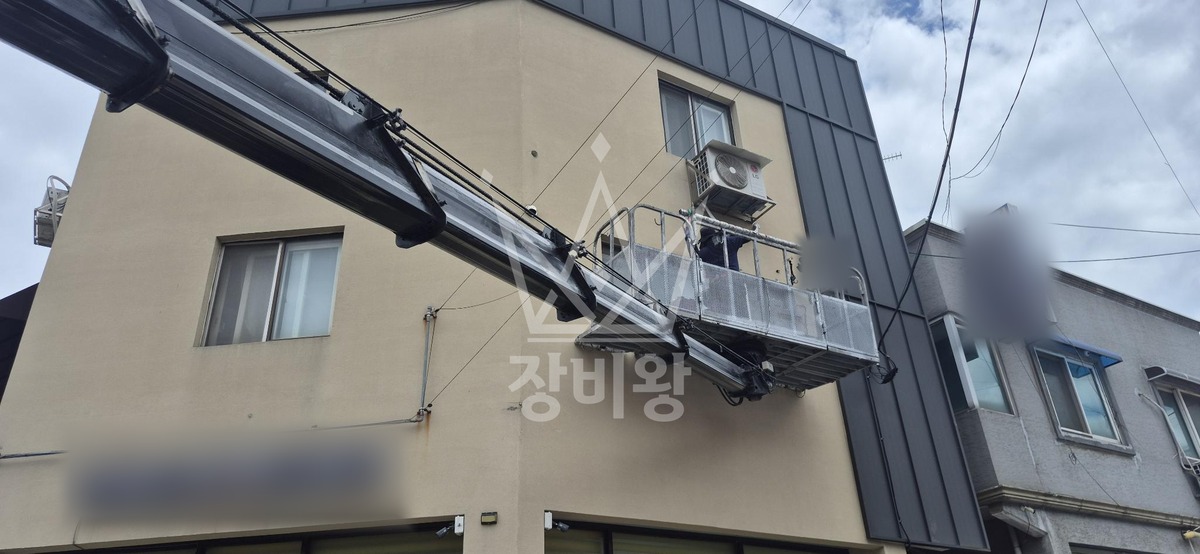 충남 천안시 서북구 성정동 3.5톤 스카이차 어닝설치 작업완료사진 1