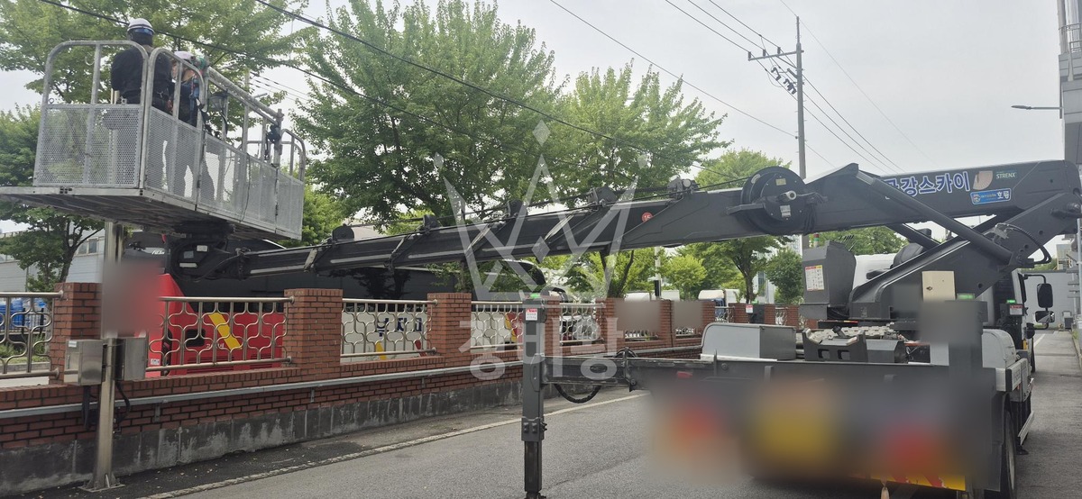 경기 평택시 포승읍 3.5톤 스카이차 카메라 취부 작업사진 3
