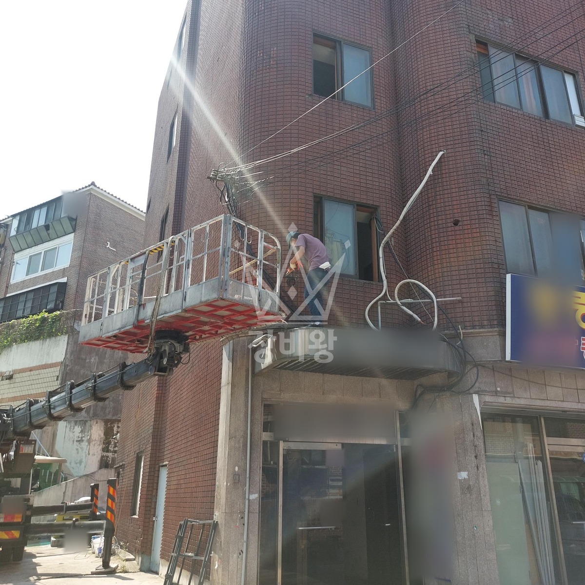 서울 강북구 번동 3.5톤 스카이차 발수제 작업완료사진 1