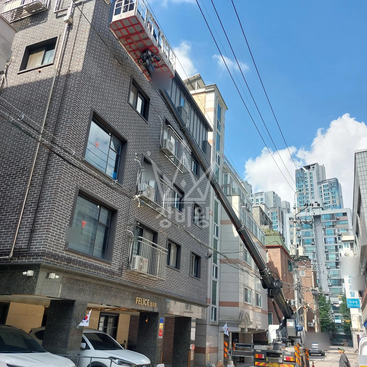 서울 마포구 용강동 3.5톤 스카이차 코킹, 갈바 작업완료사진 1