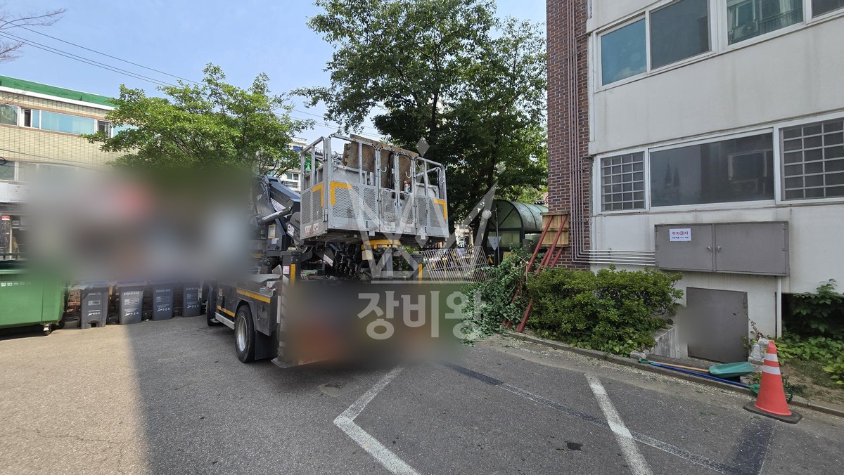 경기 안산시 상록구 월피동 3.5톤 스카이차 나무전지 작업완료사진 1