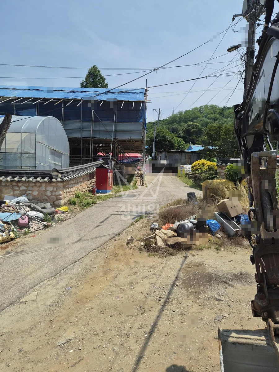 경기 군포시 속달동 포크레인(굴착기) 작업 현장 도착사진